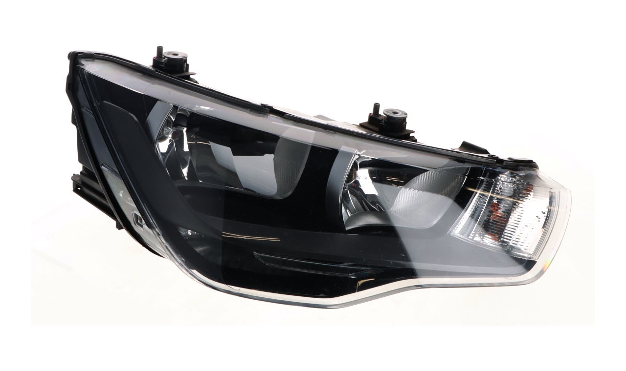 AUDI A1 8X (2010-2020) Front Right Headlight 8X0941004 21815511