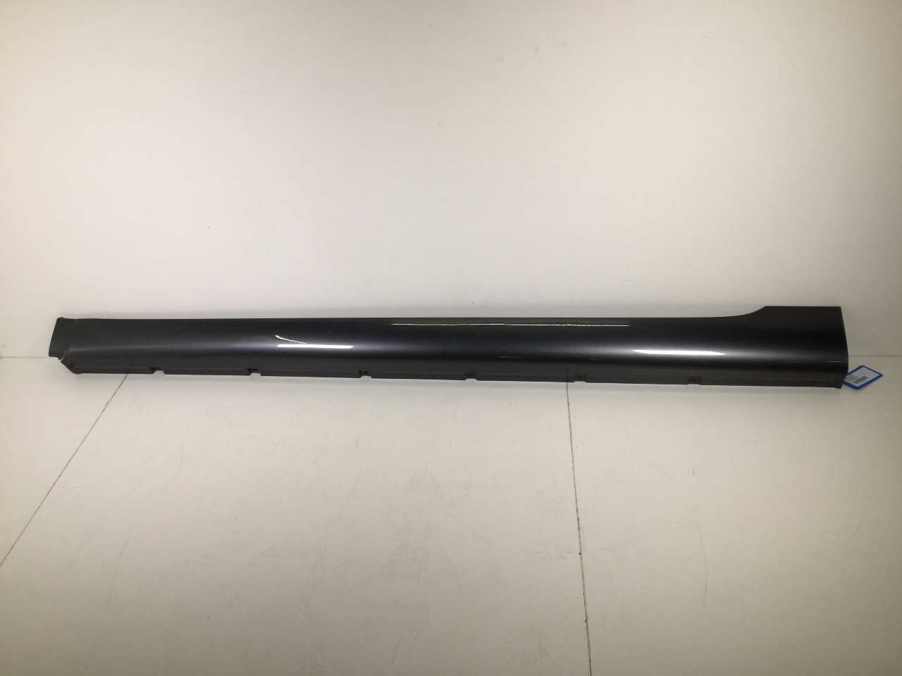 BENTLEY Continental Flying Spur 2 generation  (2008-2013) Left Side Plastic Sideskirt Cover 4W0858199A 21347987
