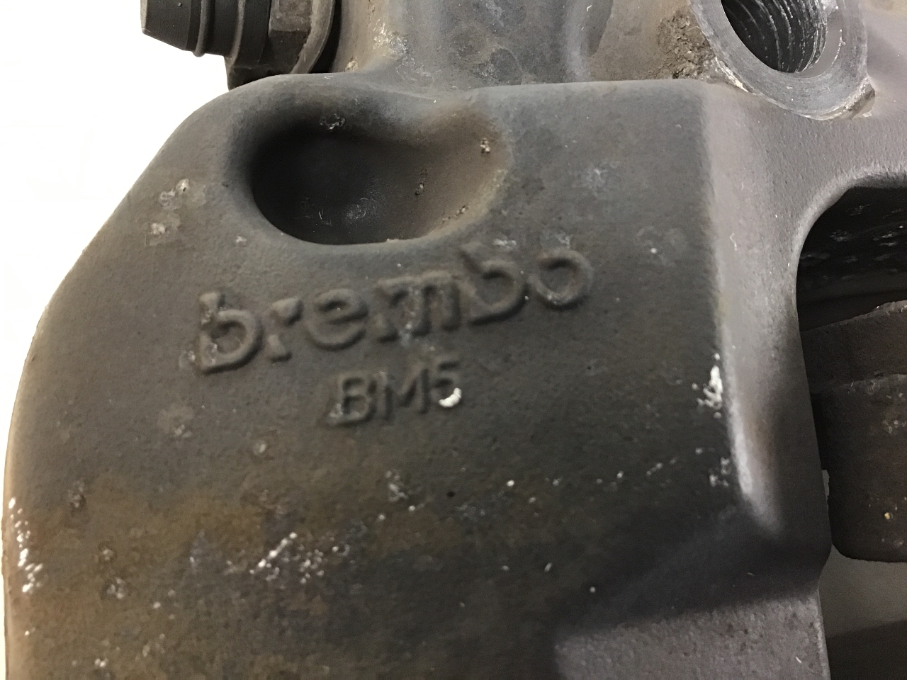 VOLKSWAGEN Touareg 2 generation (2010-2018) Aizmugurējais labais bremžu suports 7P6615424D 21348876