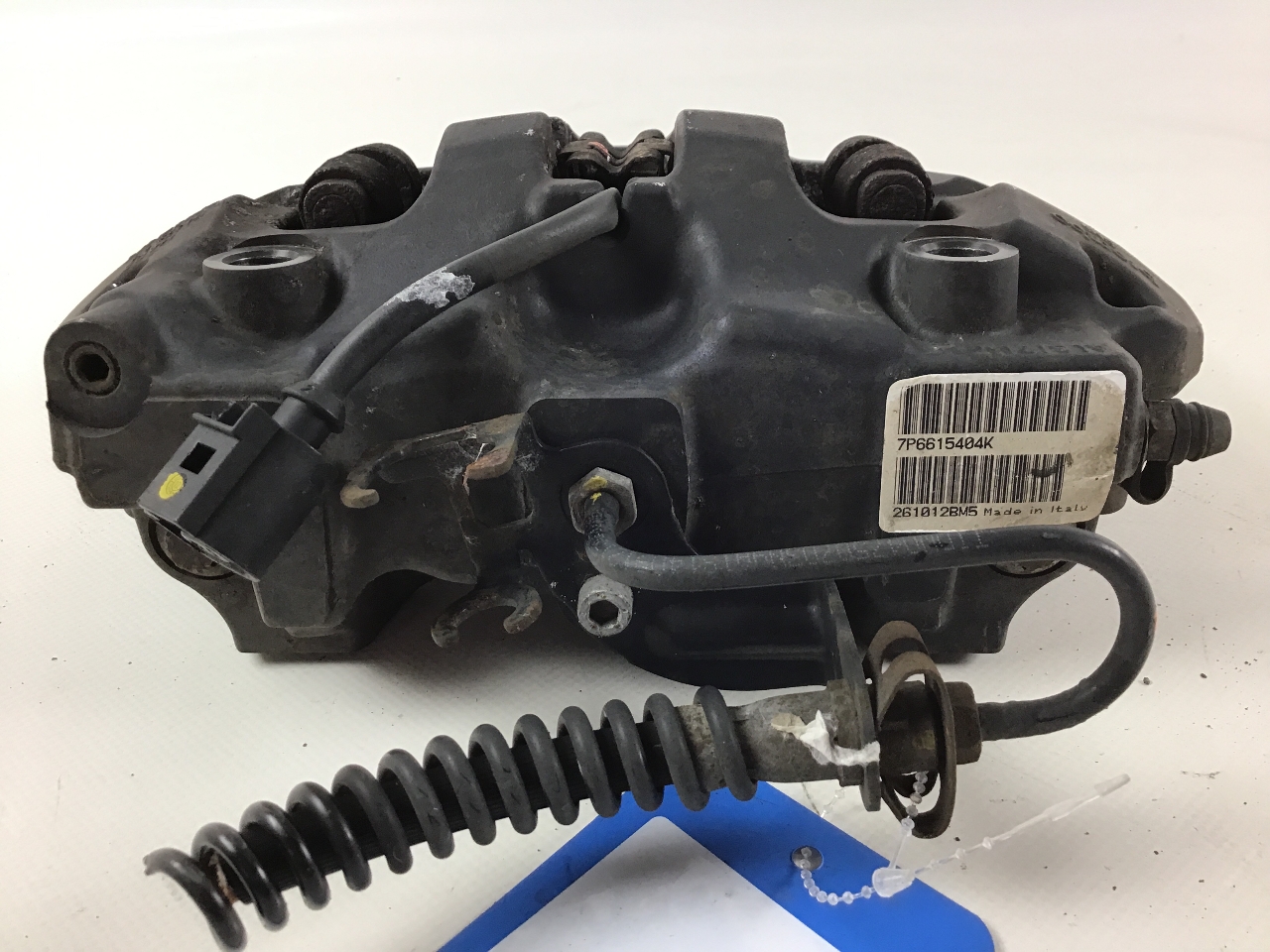 VOLKSWAGEN Touareg 2 generation (2010-2018) Aizmugurējais labais bremžu suports 7P6615424D 21348876